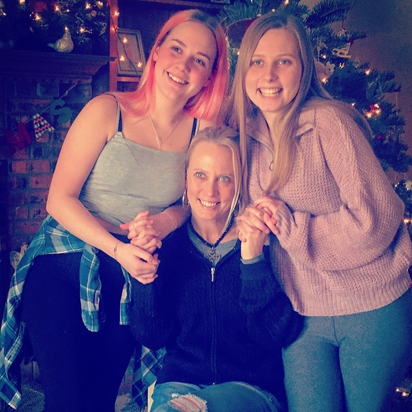 This Holiday Season, I’m Thankful For Your Time & Trust🙏 - Picture 2 of 14